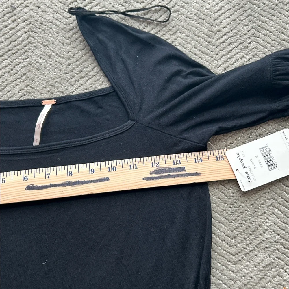 Free People Black Long Sleeve Top Babetown Black Bell Sleeve Size Small - Picture 8 of 10